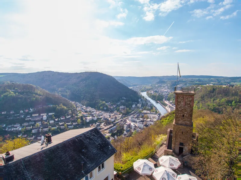 Luftaufnahme: Concordiaturm, Lahntal und Bad Ems